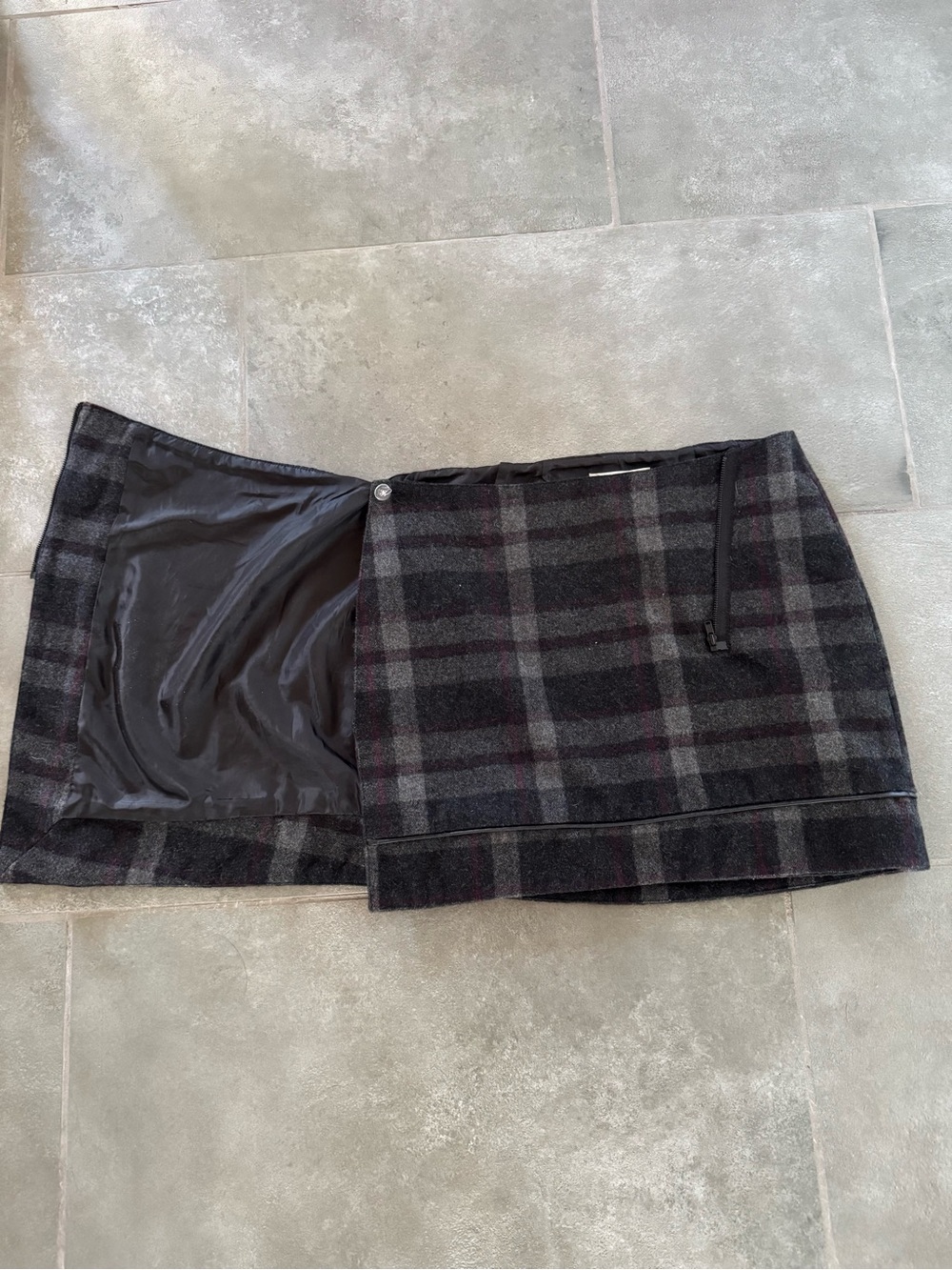 Smart Set Wool Blend Plaid Wrap Mini Skirt Size 6 Lined Faux Leather Trim Plum - Picture 3 of 7